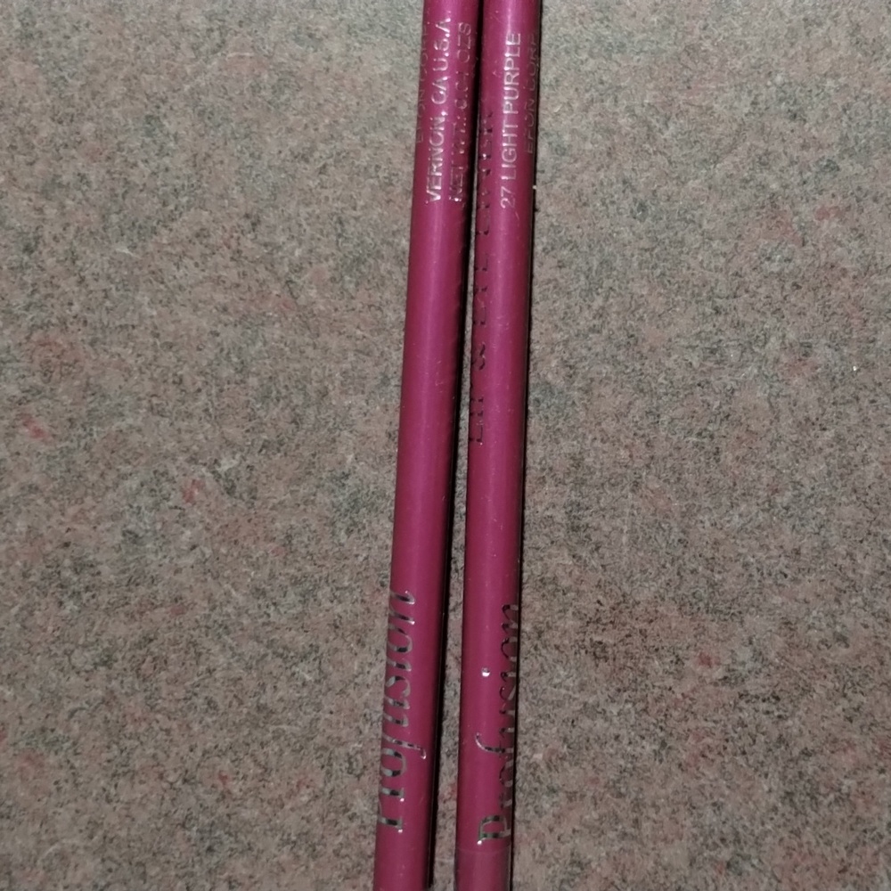 Profusion Cosmetics 2 Lip & Eye Liner Pencils Light Purple